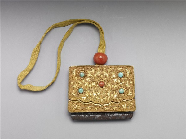 鍍金嵌松石珊瑚火鐮盒