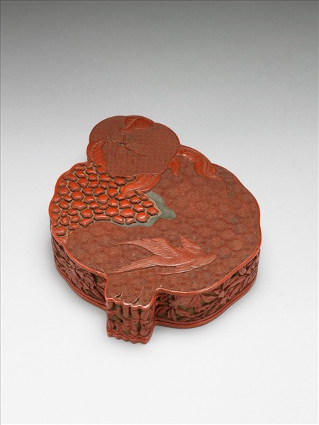 剔紅石榴式盒