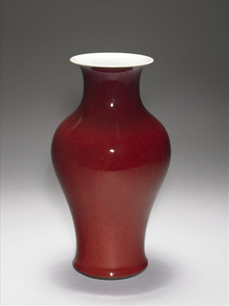 紅釉撇口瓶