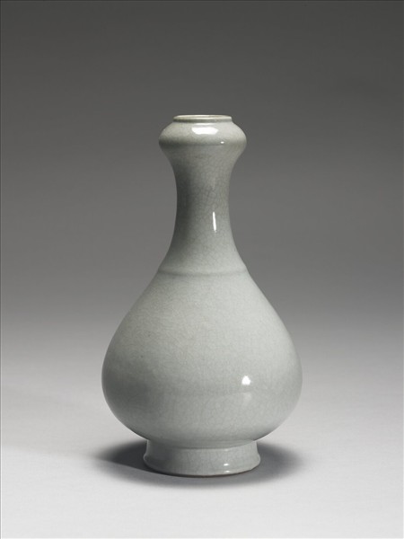 青瓷蒜頭瓶