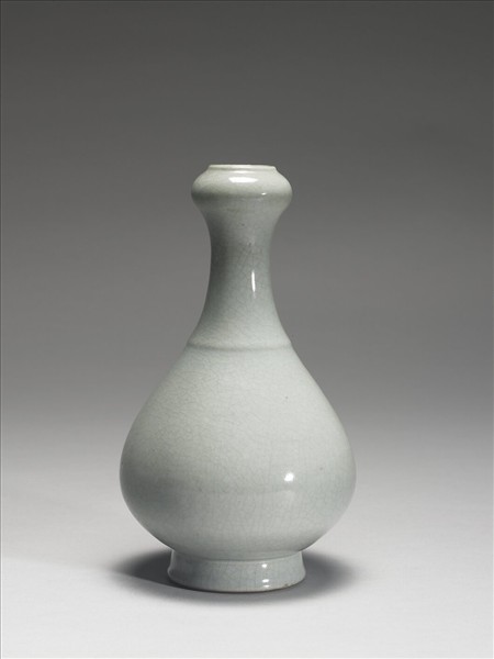 青瓷蒜頭瓶