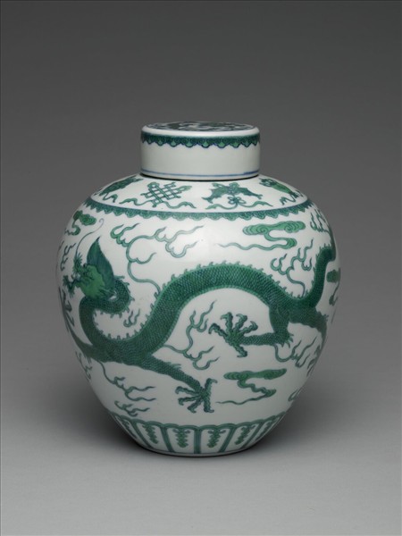 鬥彩綠龍紋蓋罐
