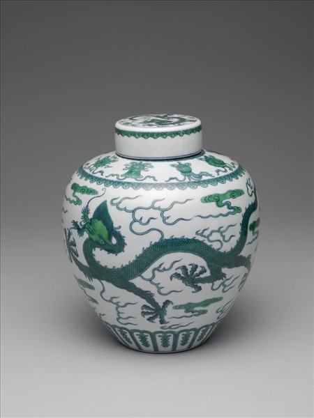 鬥彩綠龍紋蓋罐
