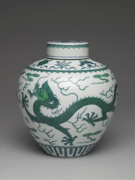 鬥彩綠龍紋蓋罐