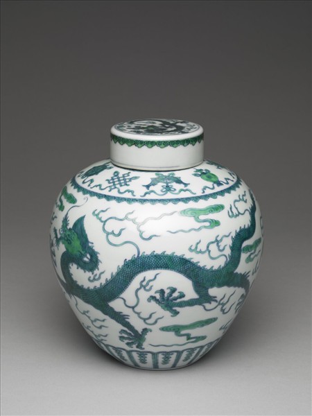 鬥彩綠龍紋蓋罐