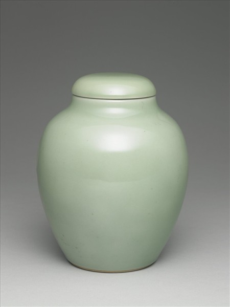 冬青釉蓋罐