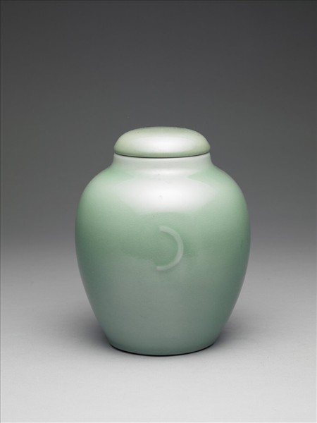 冬青釉蓋罐