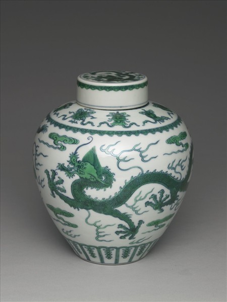 青花綠彩龍紋蓋罐