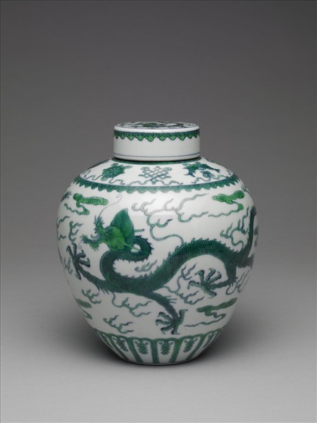 青花綠彩龍紋蓋罐