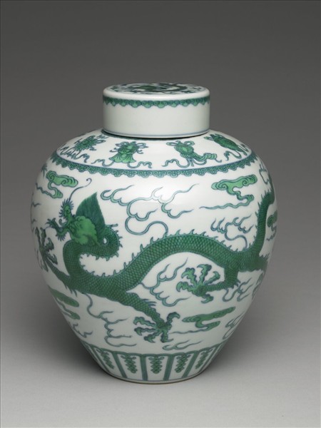 青花綠彩龍紋蓋罐
