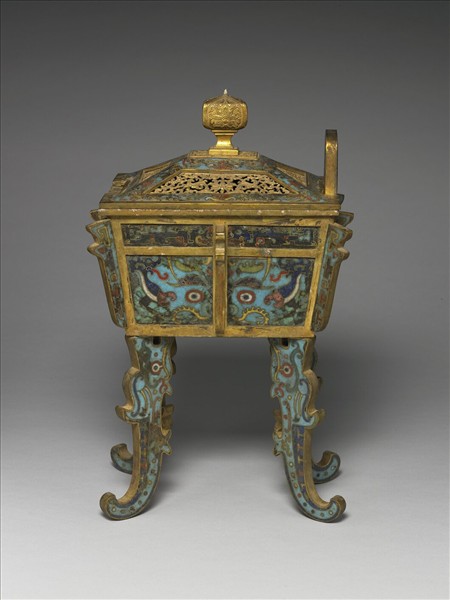 掐絲琺瑯四足鼎