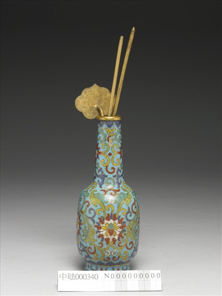 掐絲琺瑯瓶