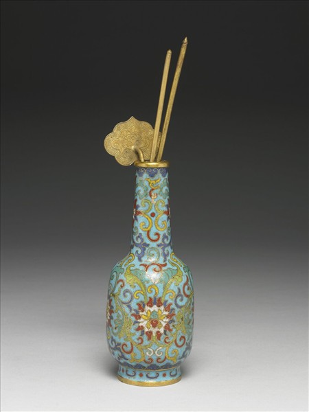 掐絲琺瑯瓶