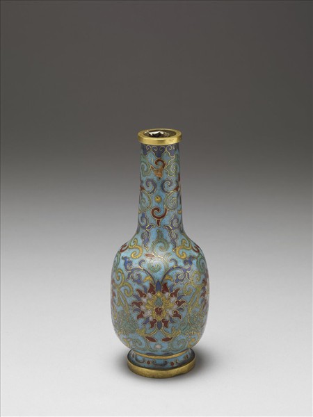 掐絲琺瑯瓶