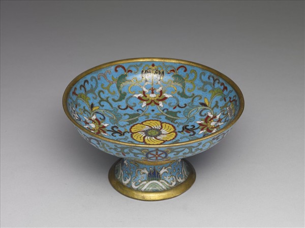 掐絲琺瑯蓮托八吉祥高足盤