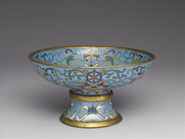 掐絲琺瑯蓮托八吉祥高足盤