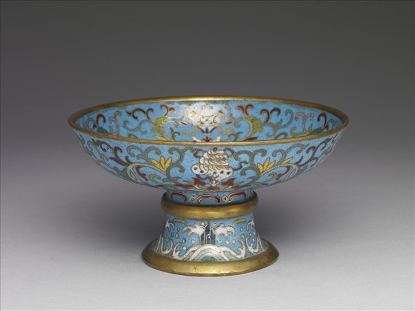 掐絲琺瑯蓮托八吉祥高足盤