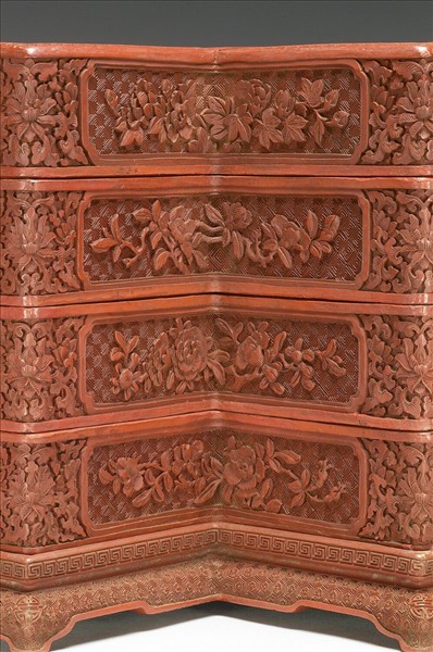 剔紅龍紋方勝式三層套盒