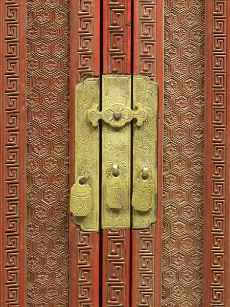 剔紅職貢圖小櫃