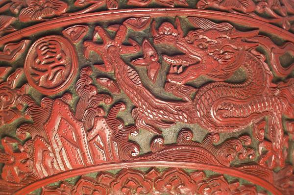 剔紅萬壽龍紋碗