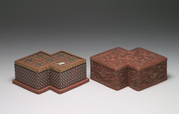 剔紅龍紋方勝盒