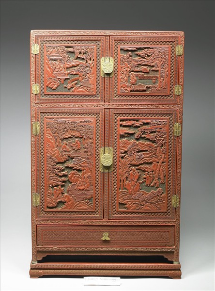 剔彩山水人物方櫃