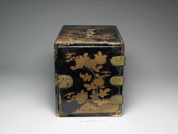 蒔繪秋菊紋漆盒