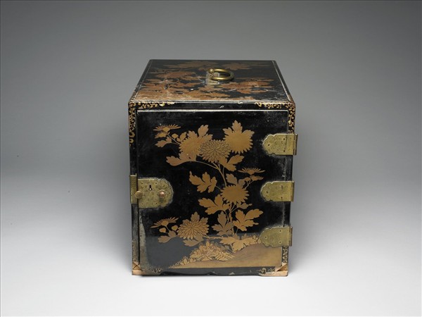 蒔繪秋菊紋漆盒