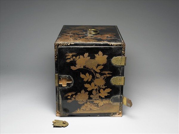 蒔繪秋菊紋漆盒