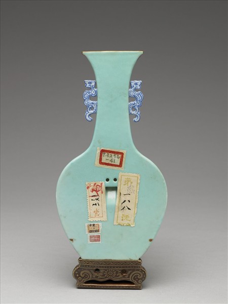 洋彩湖綠地紅龍紋雙耳轎瓶