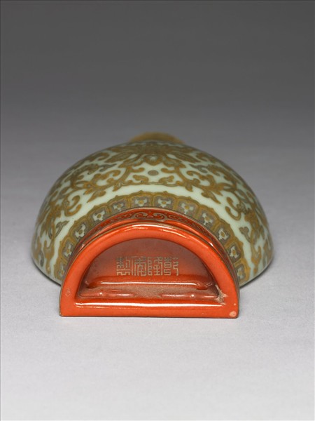 青瓷金彩雙耳轎瓶