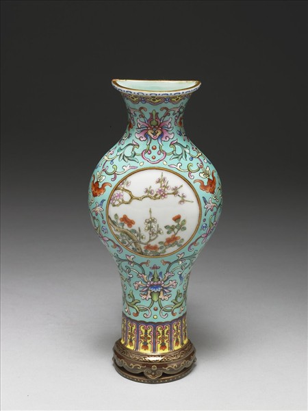 綠地錦上添花雙耳轎瓶