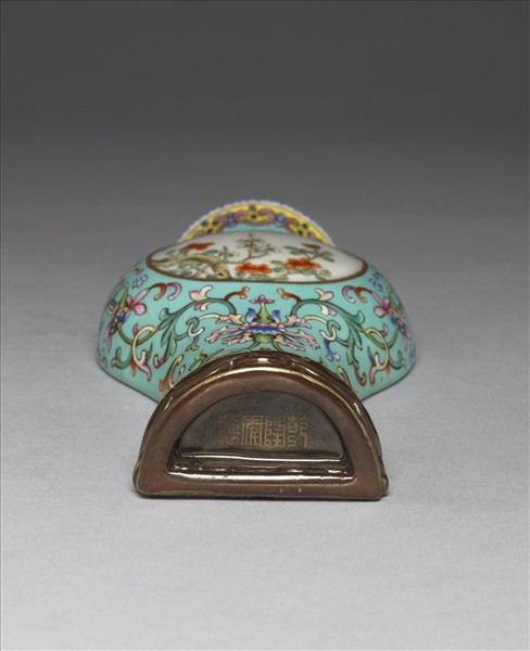 綠地錦上添花雙耳轎瓶