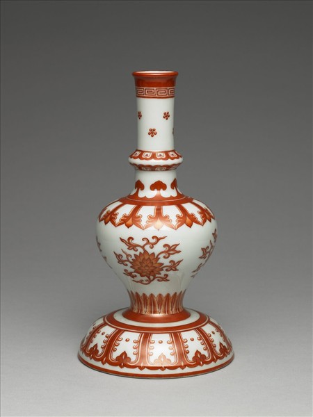 白瓷紅彩蓮紋甘露瓶