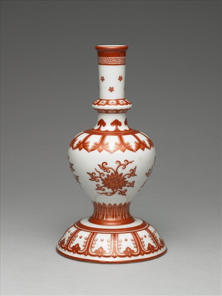 白瓷紅彩蓮紋甘露瓶