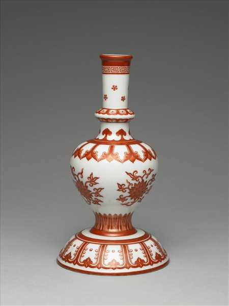 白瓷紅彩蓮紋甘露瓶