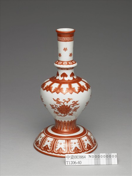 白瓷紅彩蓮紋甘露瓶