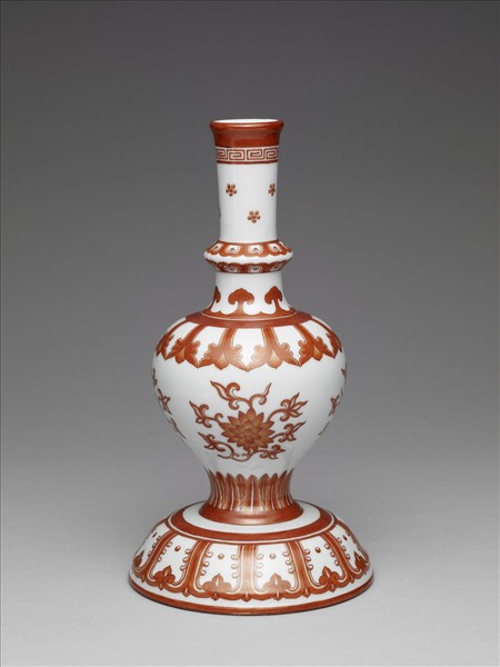 白瓷描紅蓮紋甘露瓶