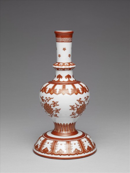 白瓷描紅蓮紋甘露瓶