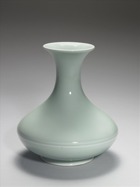青瓷長頸瓶