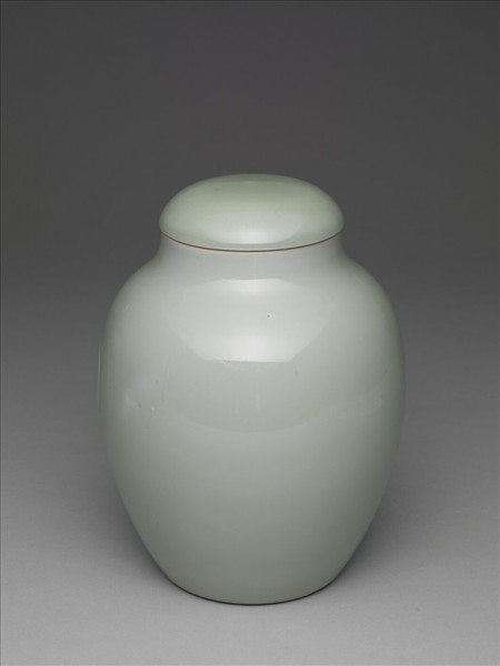 冬青釉蓋罐