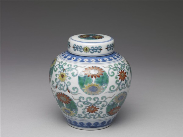 青花纏枝花卉紋盤- 故宮