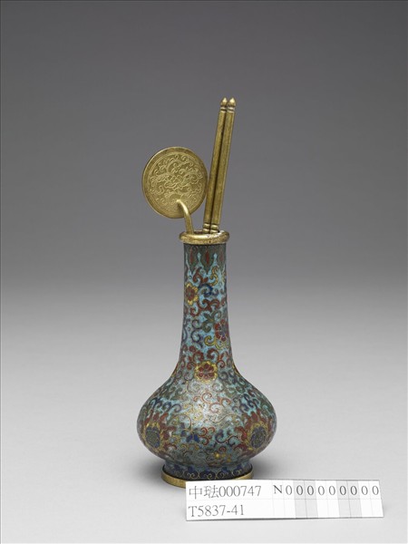 掐絲琺瑯瓶