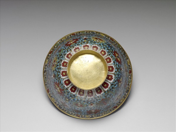 掐絲琺瑯獅戲圖碗