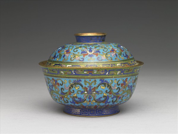 掐絲琺瑯番蓮紋蓋碗