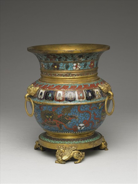 掐絲琺瑯獸面三環撇口瓶