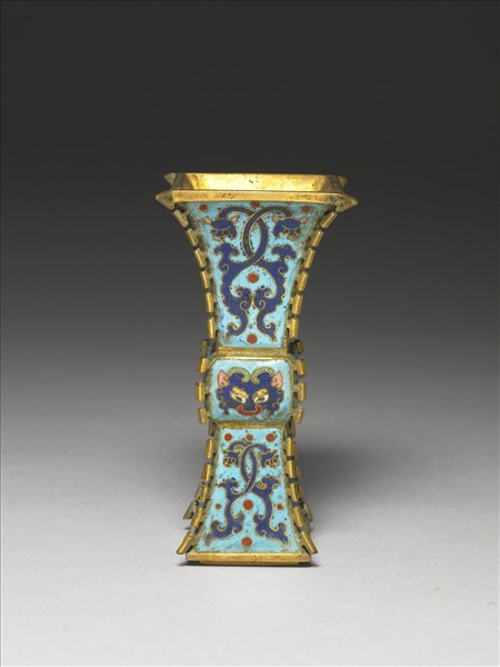 掐絲琺瑯獸面紋瓶