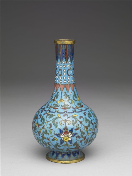 掐絲琺瑯番蓮紋瓶