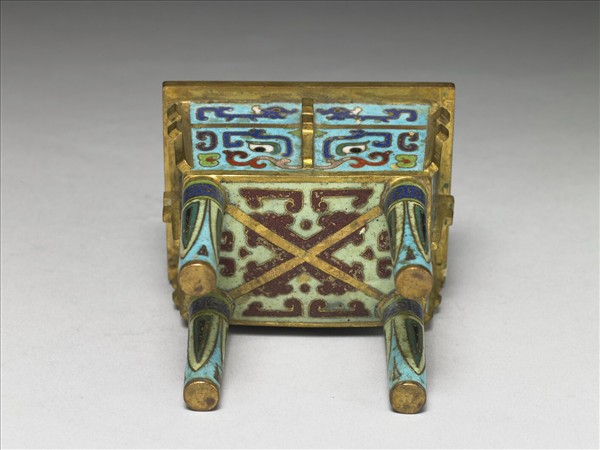 掐絲琺瑯獸面紋爐