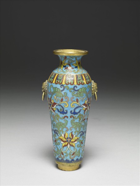 掐絲琺瑯番蓮紋瓶